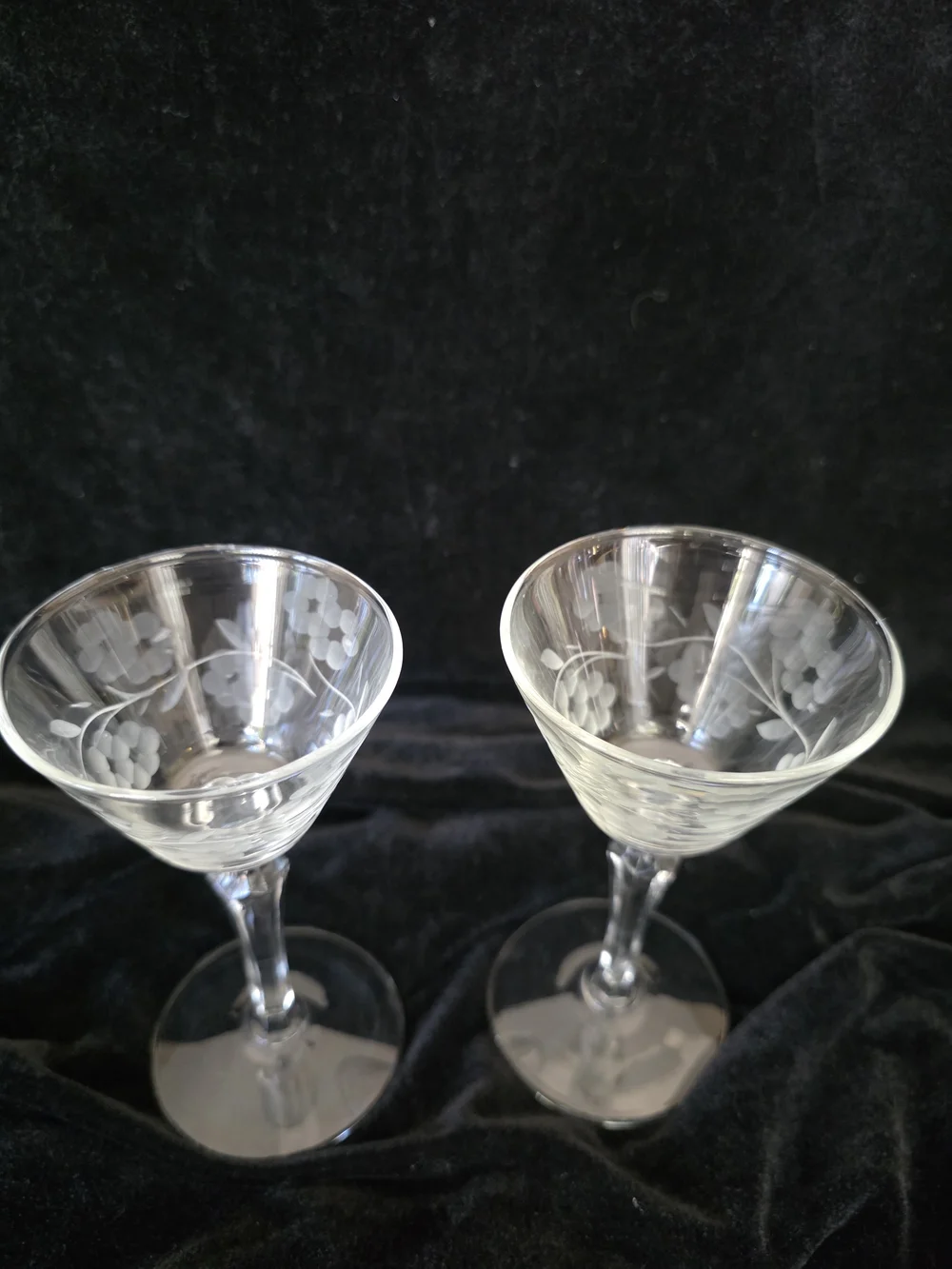 Vintage Libbey 2 Clear Etched Floral Stemmed Wine Glasses